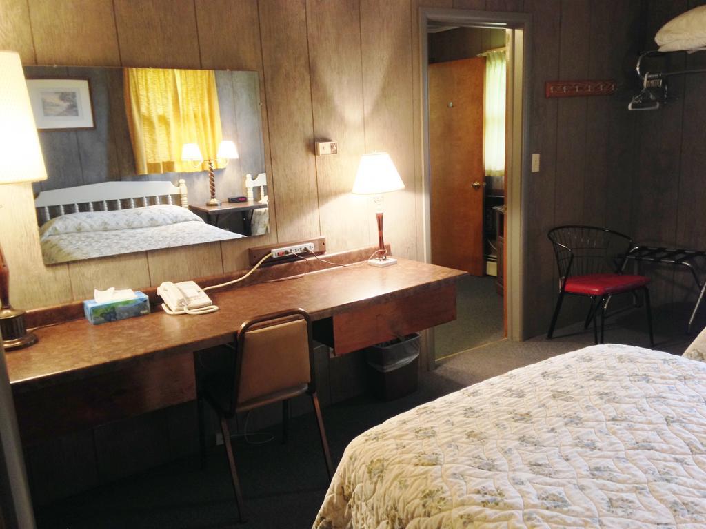 Indianhead Motel Ironwood Cameră foto